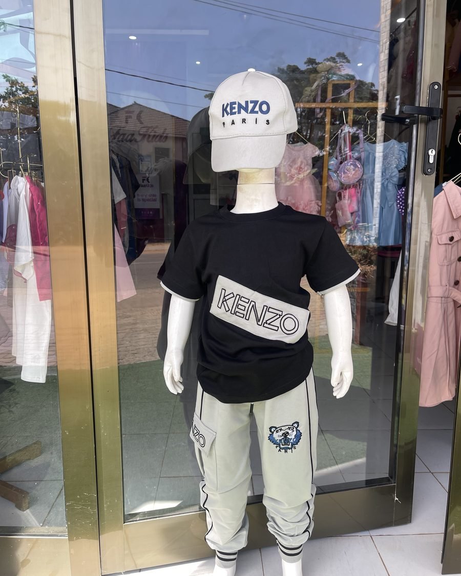 Boys' Logo Tee & Long Joggers Set — Black & Grey